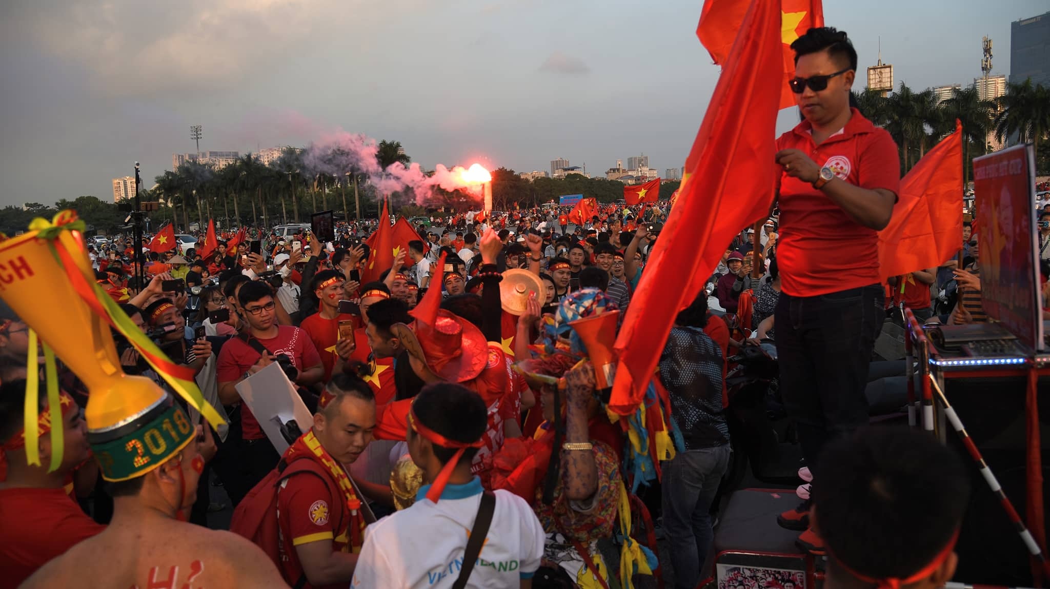 AFF,  San van dong My Dinh,  ve vao san,  doi tuyen Viet Nam anh 7