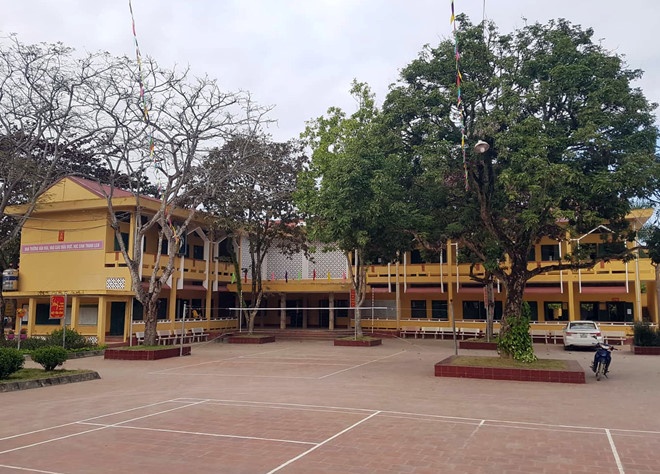 Cau hoi trach nhiem sau vu hieu truong bi to xam hai tinh duc hoc sinh hinh anh