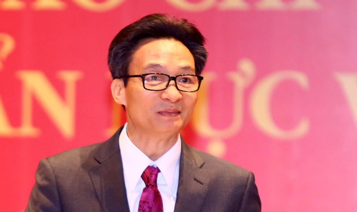 Pho thu tuong keu goi thay doi thoi quen chen lan, xa rac bua bai hinh anh