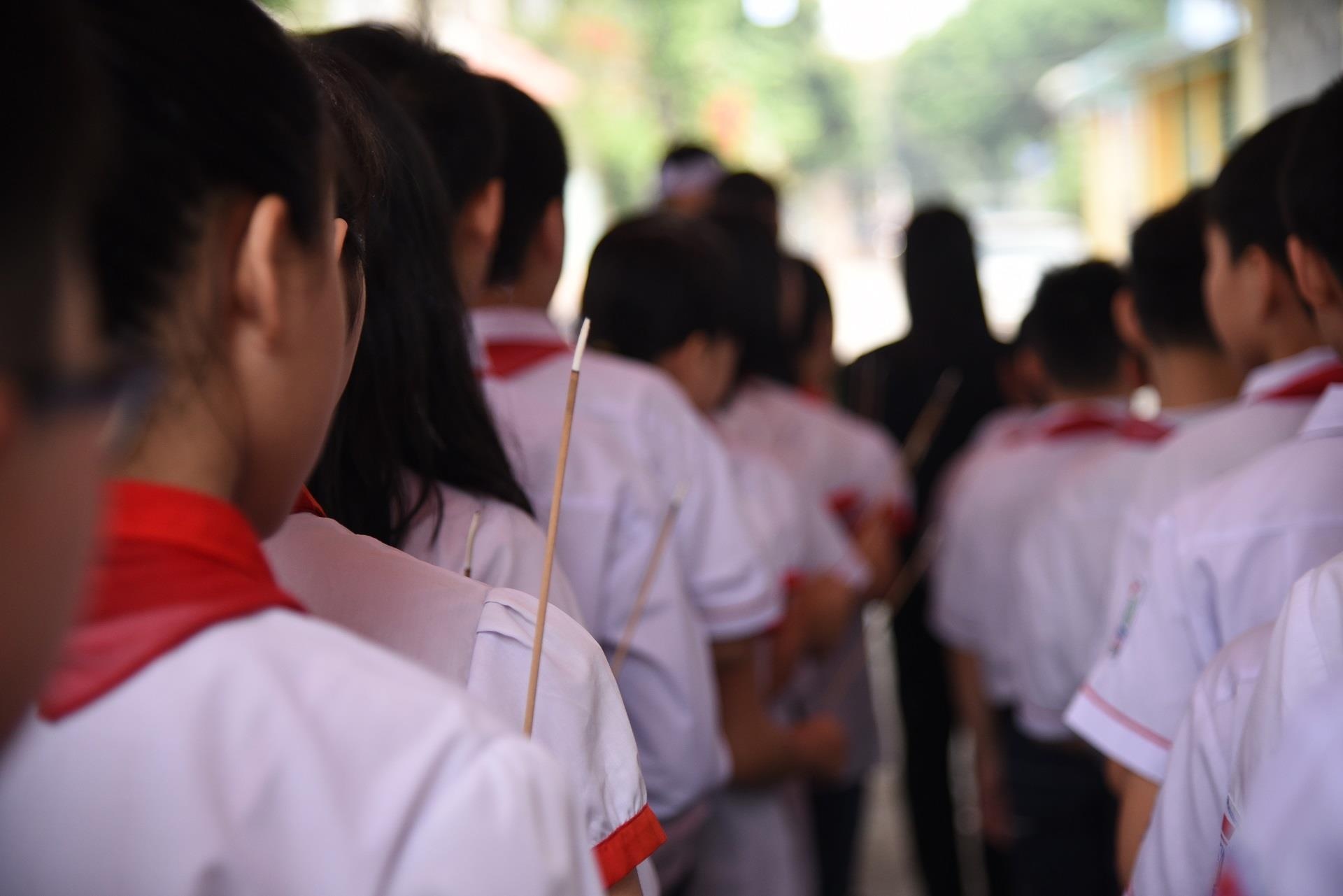 8 hoc sinh chet duoi o Hoa Binh anh 3