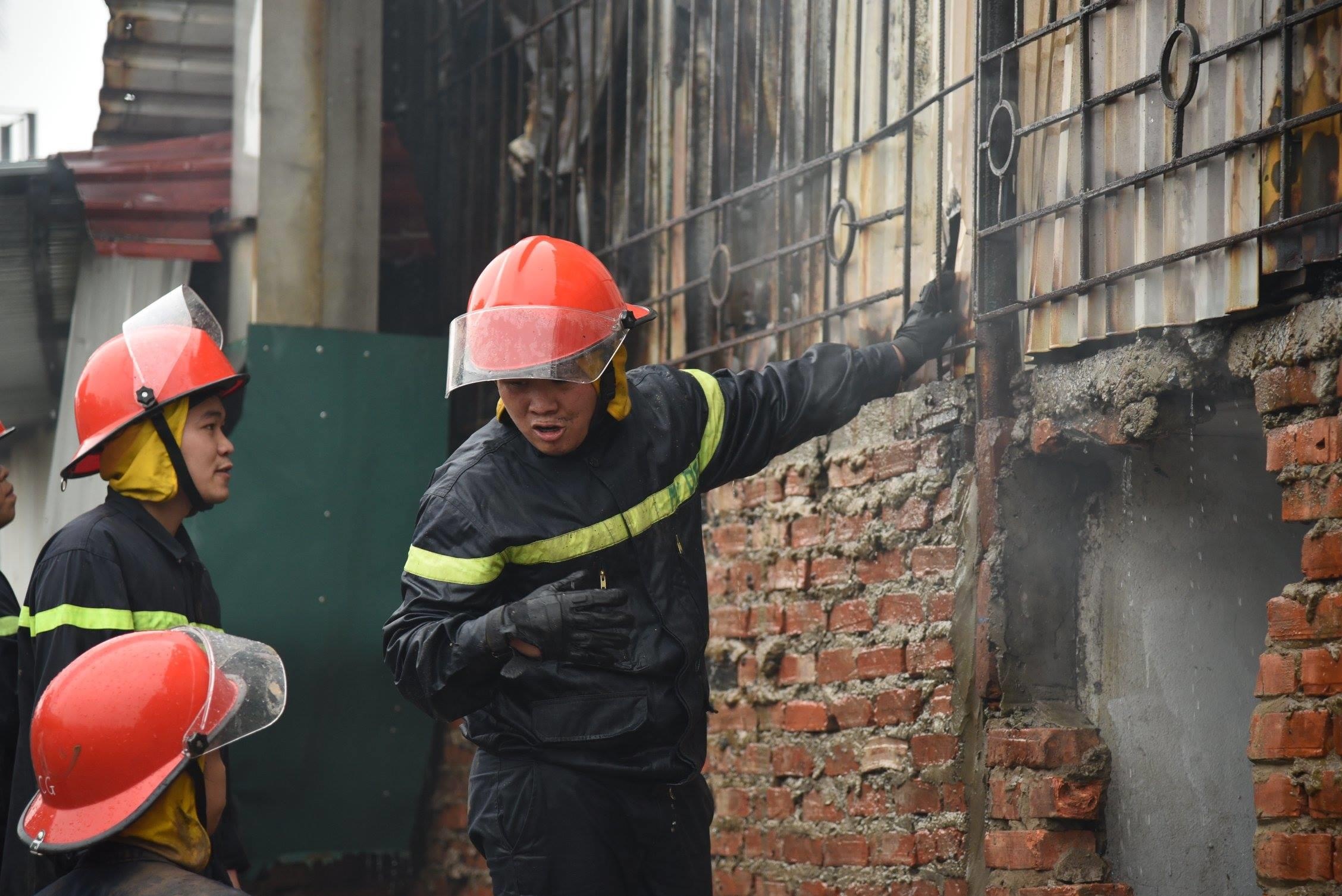 Chay cua hang thit cho anh 6