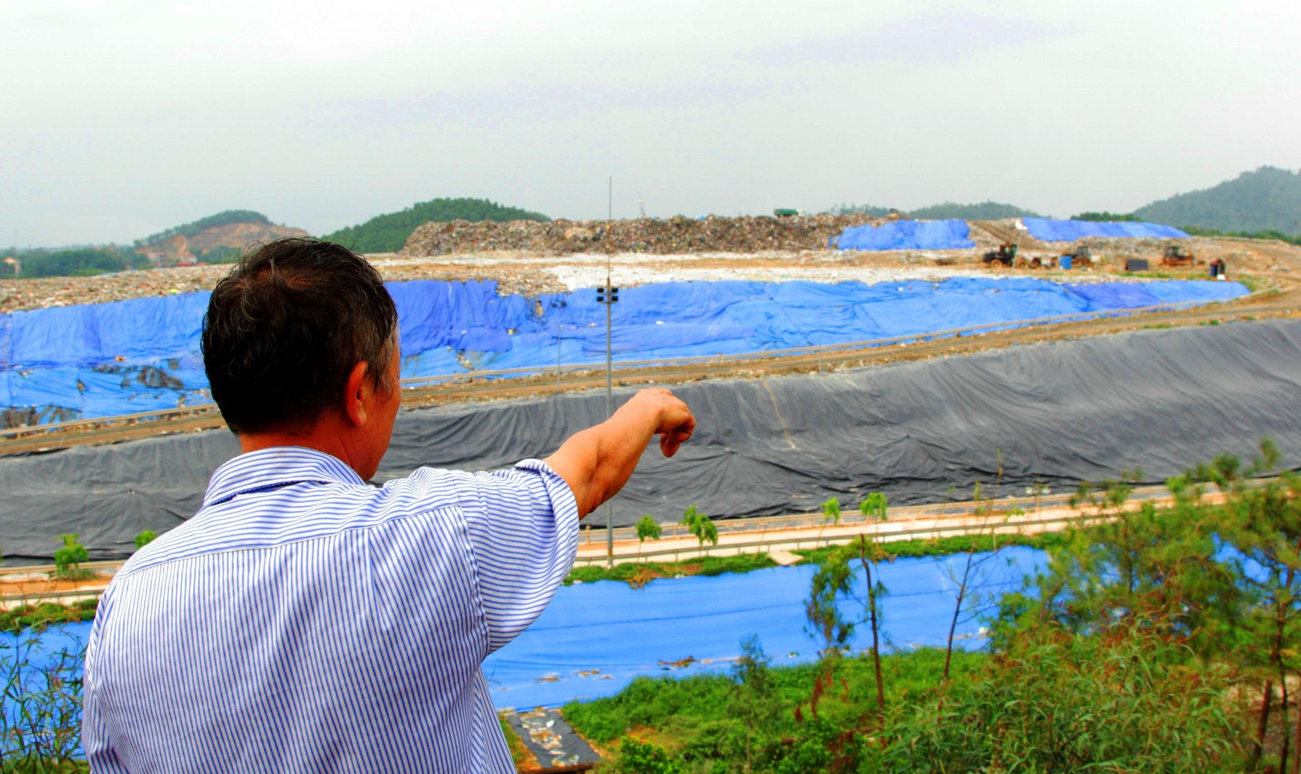 Hon 1.000 ho dan song gan bai rac Nam Son sap duoc di doi hinh anh