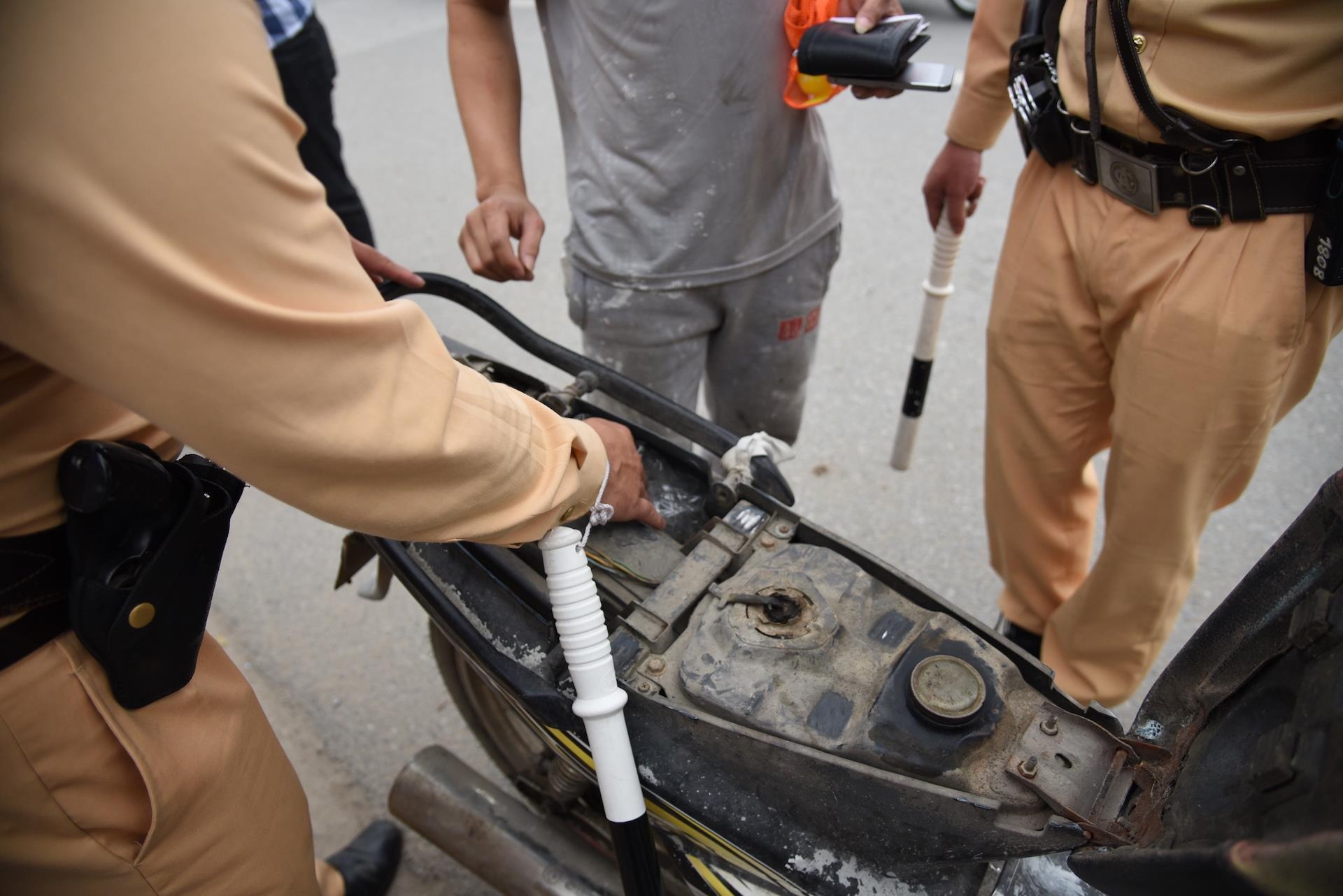 vi pham tai duong cao toc tren cao anh 6