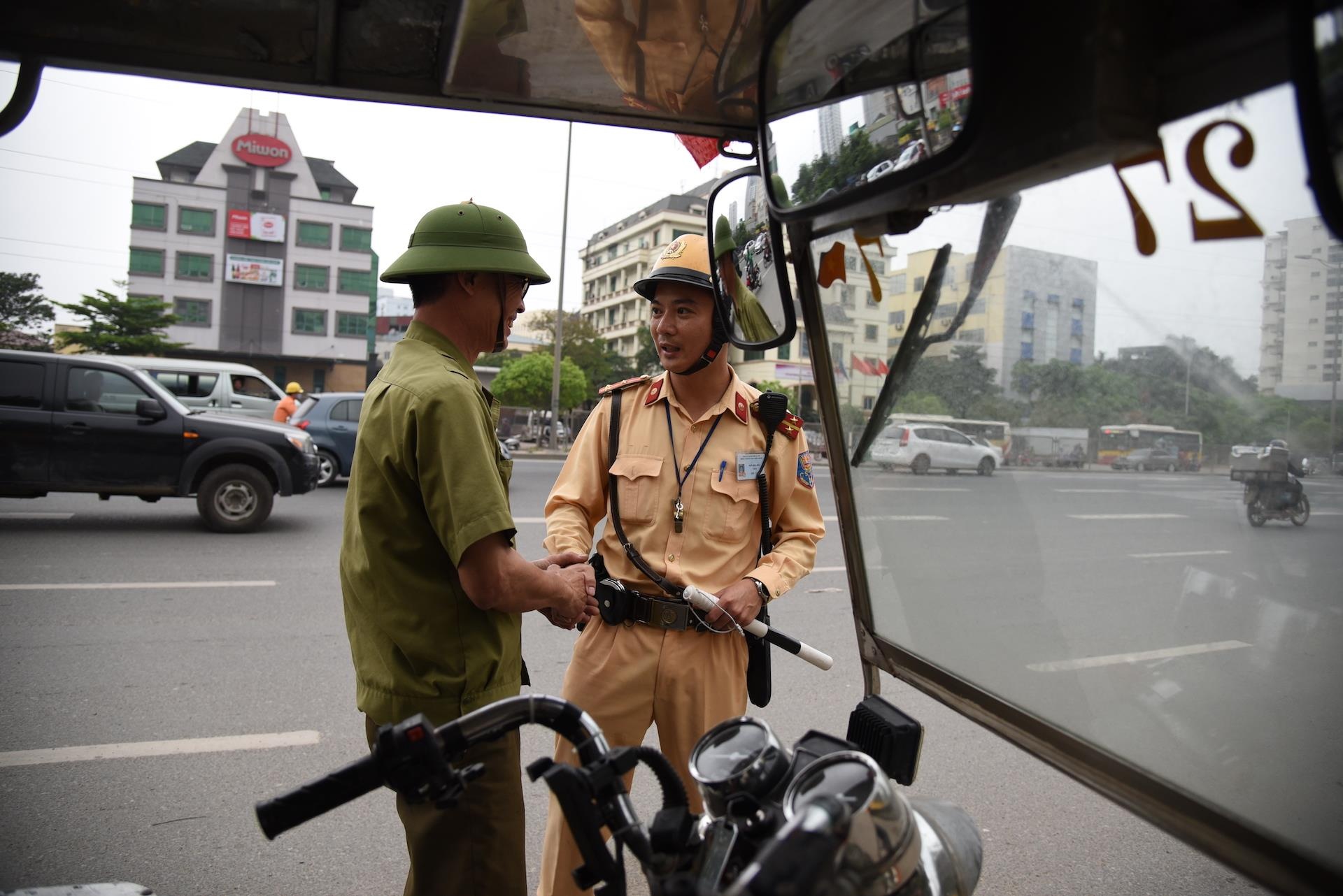 vi pham tai duong cao toc tren cao anh 9