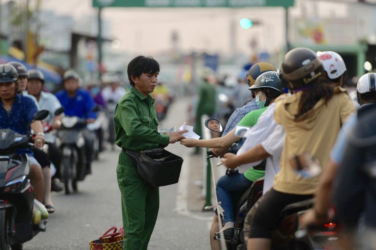 Ket xe pha Cat Lai Sai Gon anh 5