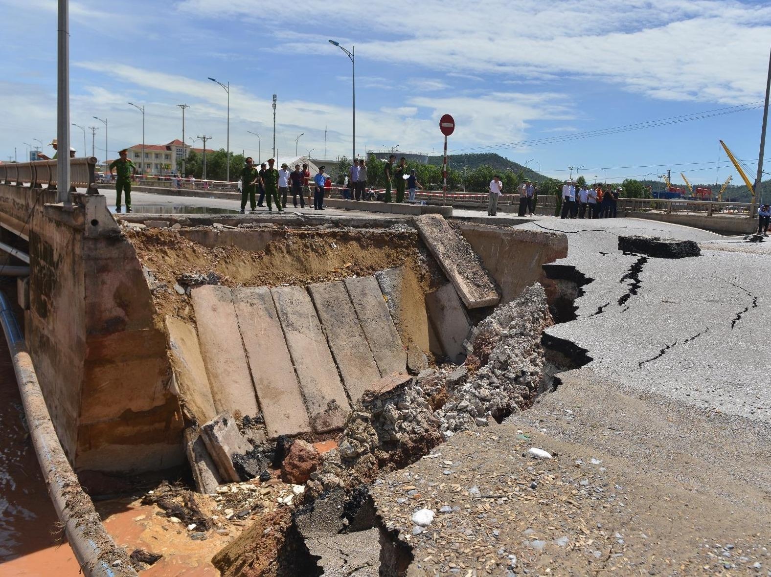 'De phong mua lon, sat lo dat sau bao so 2' hinh anh