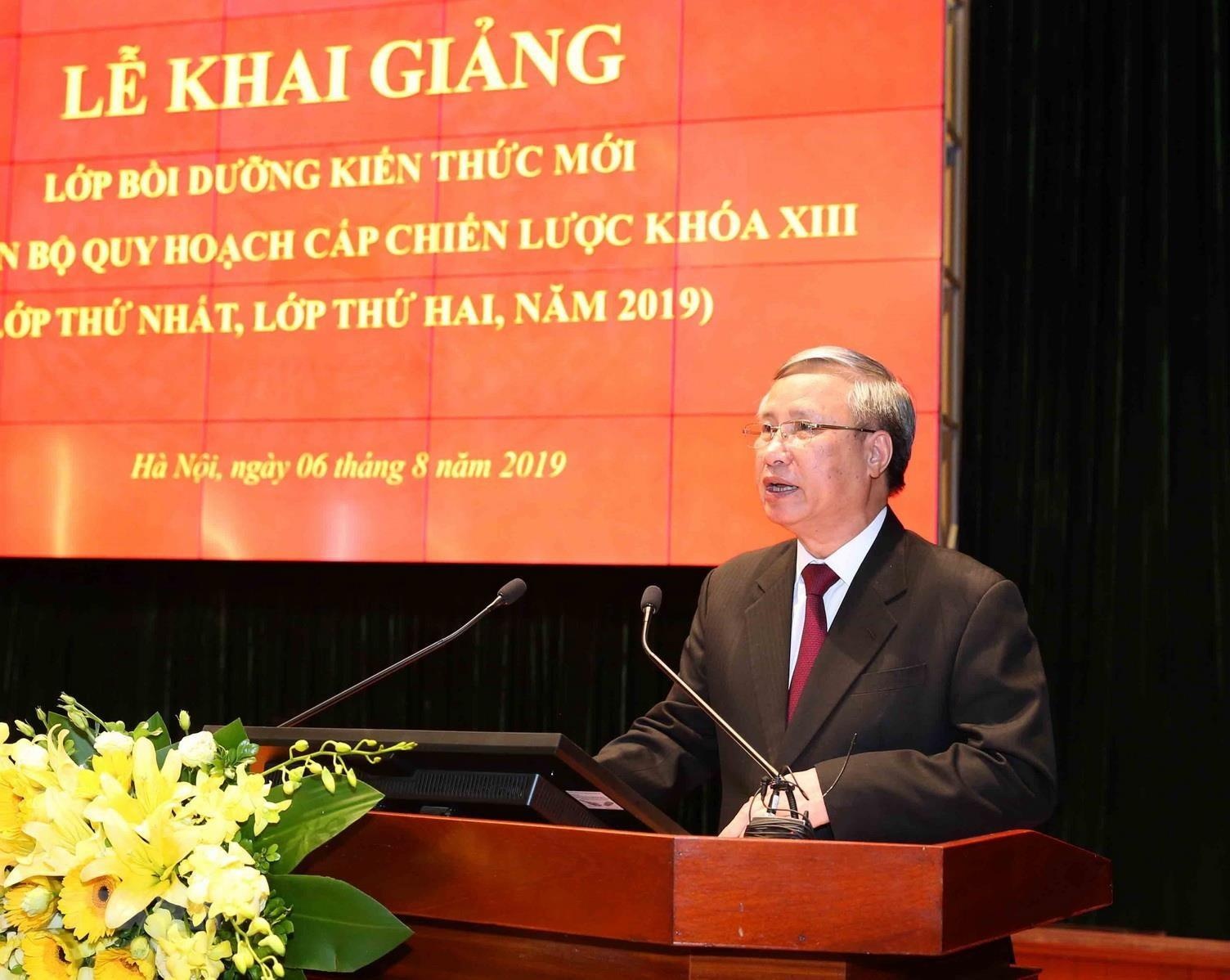 can bo quy hoach cap chien luoc anh 1