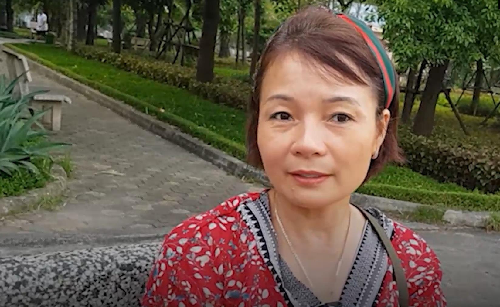 Nguoi Ha Noi song trong khong khi o nhiem: Deo khau trang van lo hinh anh