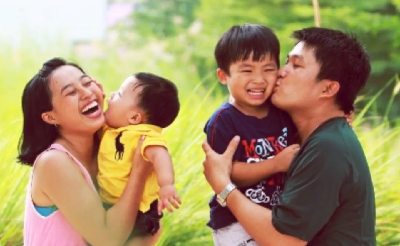 Dai bieu Quoc hoi ung ho tang them 1 ngay nghi le hinh anh