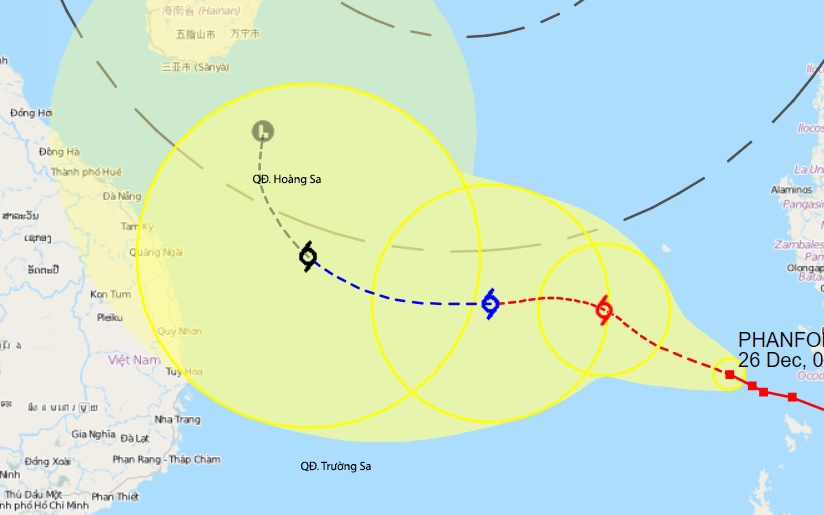 bao Phanfone tren Bien Dong anh 1