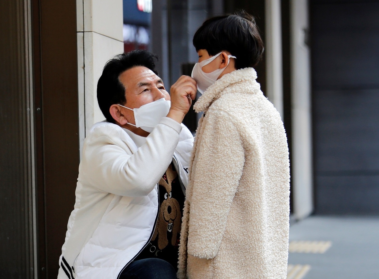 Lao dong Viet o Han Quoc van an toan khi virus corona lay lan manh hinh anh