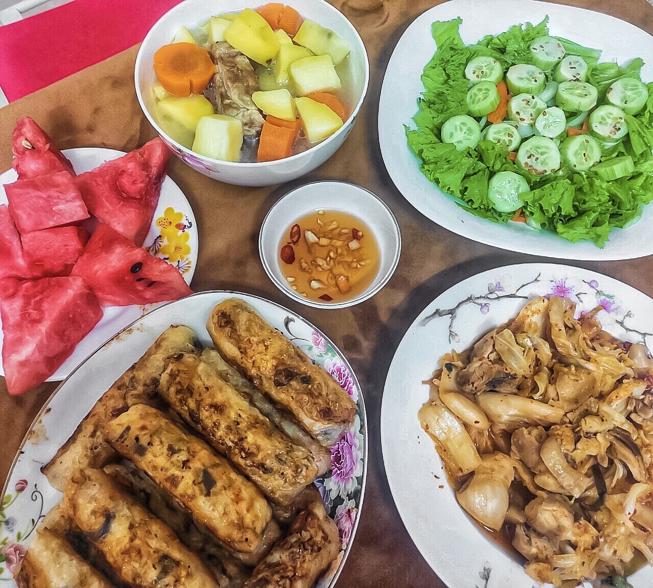 bua com trong mua dich anh 3