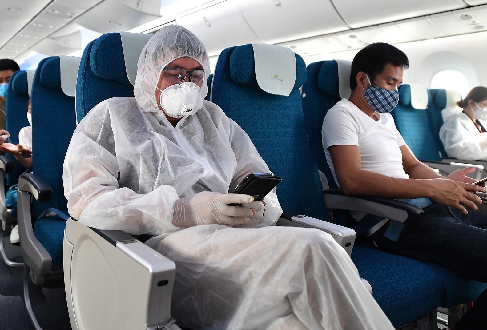 Vi sao hang khong noi dia kho kin cho dip nghi le? hinh anh