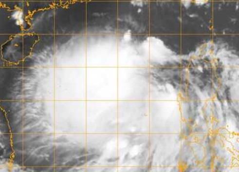 Bao so 1 giat cap 10 xuat hien tren Bien Dong hinh anh