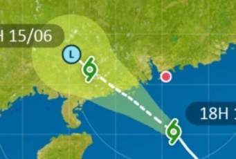 Song bien cao toi 5,5 m, bao Nuri cach Hoang Sa 470 km hinh anh