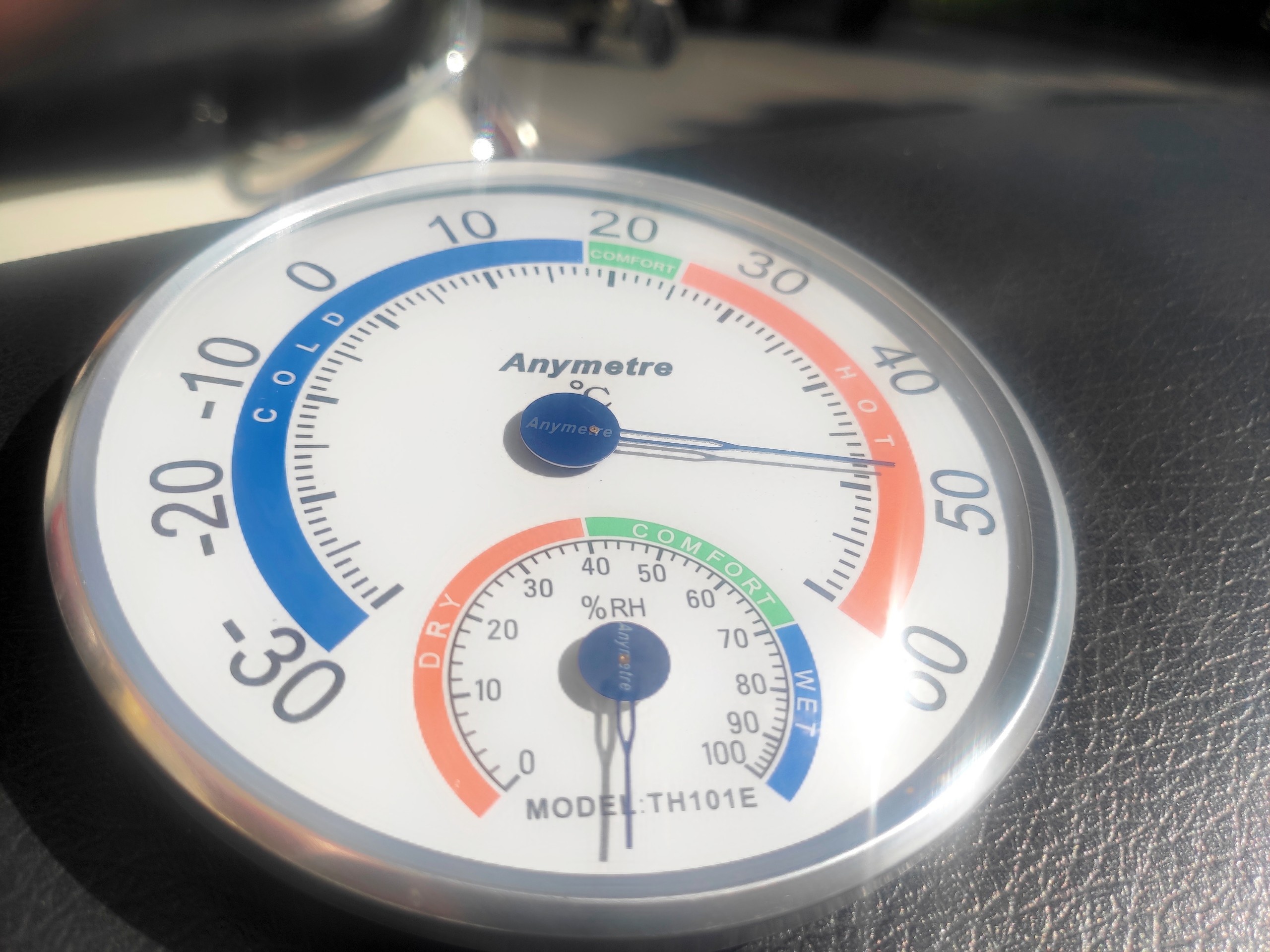 Nhiet do ngoai troi o Ha Noi nhu the nao trong ngay nong cao diem? hinh anh