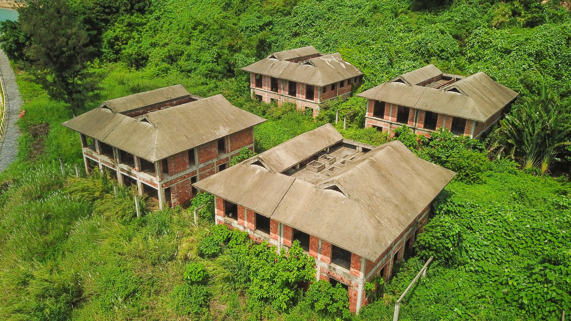 De nghi dung ra soat thu tien su dung dat hang tram du an o Da Nang hinh anh