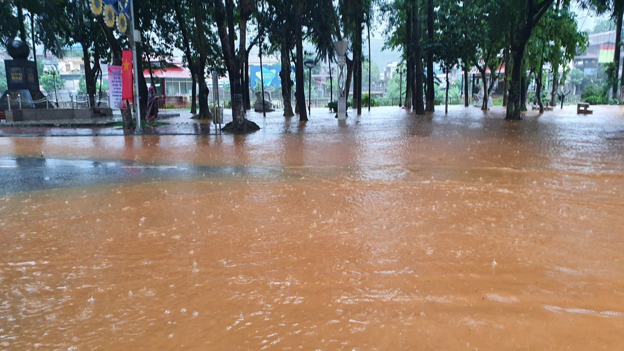 ngap ung o thanh pho Ha Giang anh 2