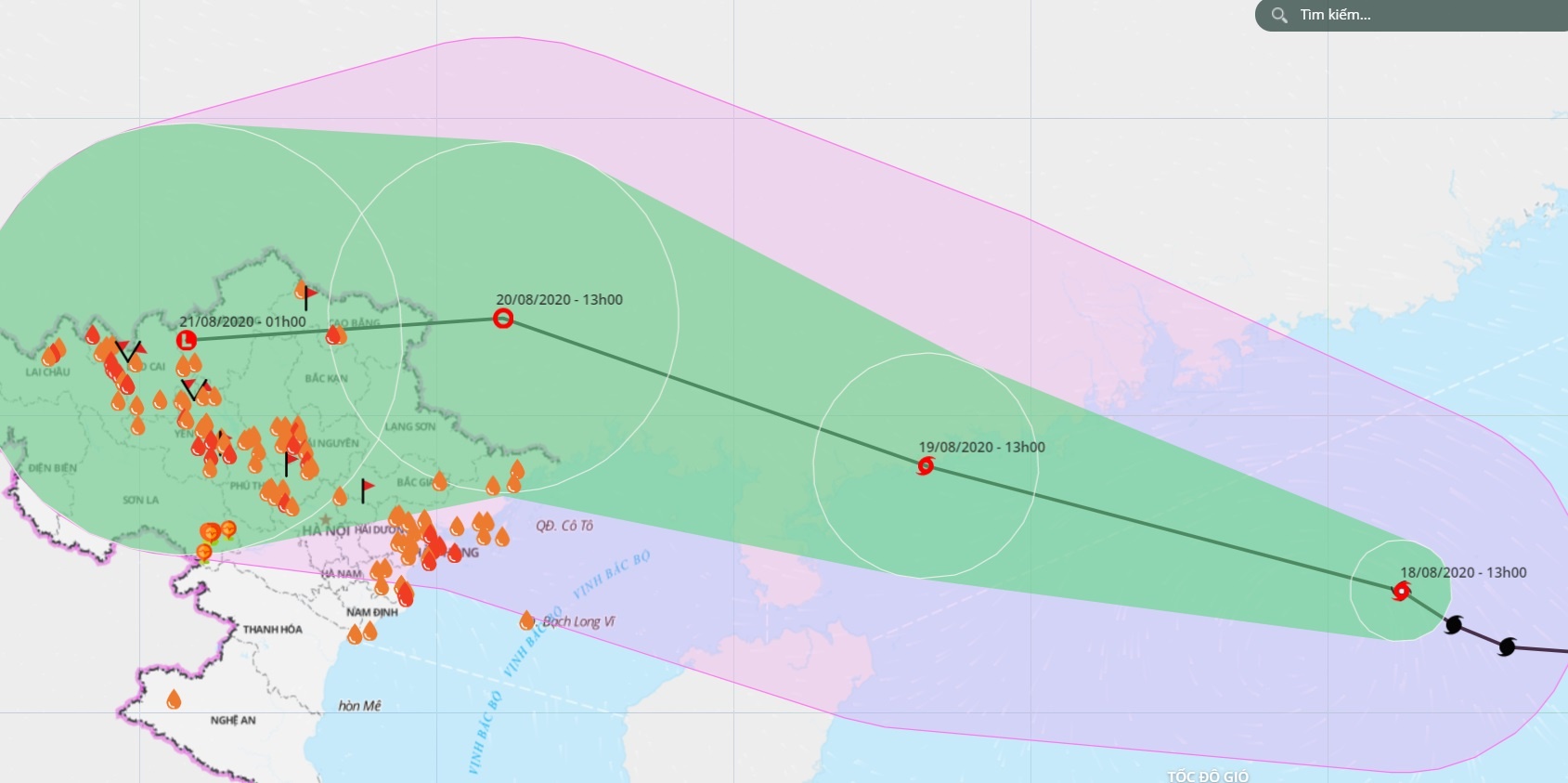 bao so 4 tren Bien Dong anh 2