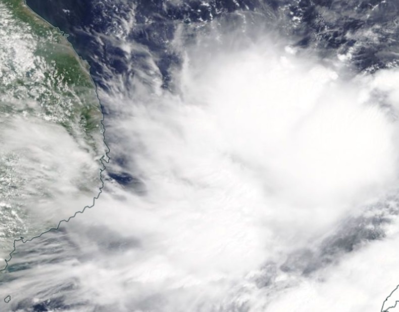 Bao so 5 manh len truoc khi vao Quang Binh - Da Nang hinh anh