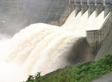 Lao Cai hung lu lon nhat tu dau mua hinh anh