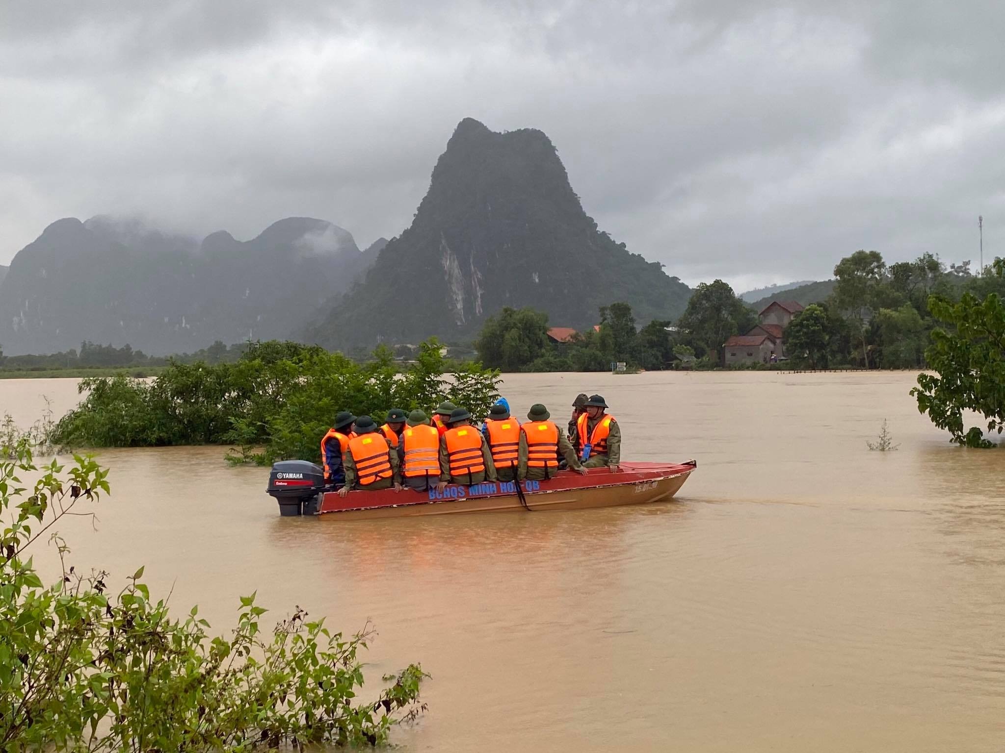 mua lu lich su o mien Trung nam 2020 anh 4