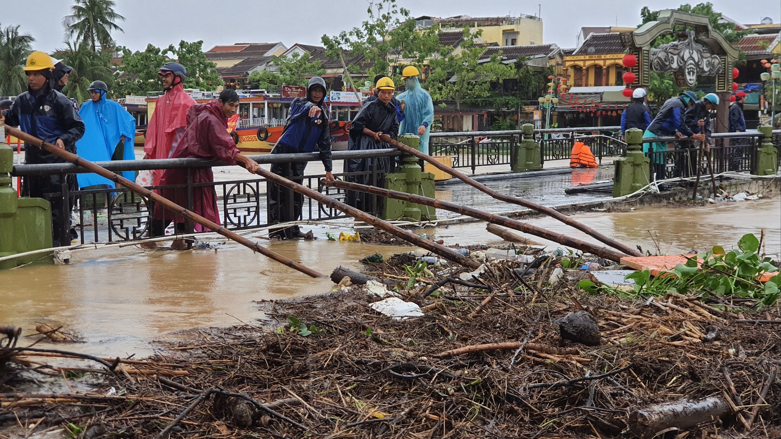 thanh pho Hoi An ngap sau do mua lon anh 2