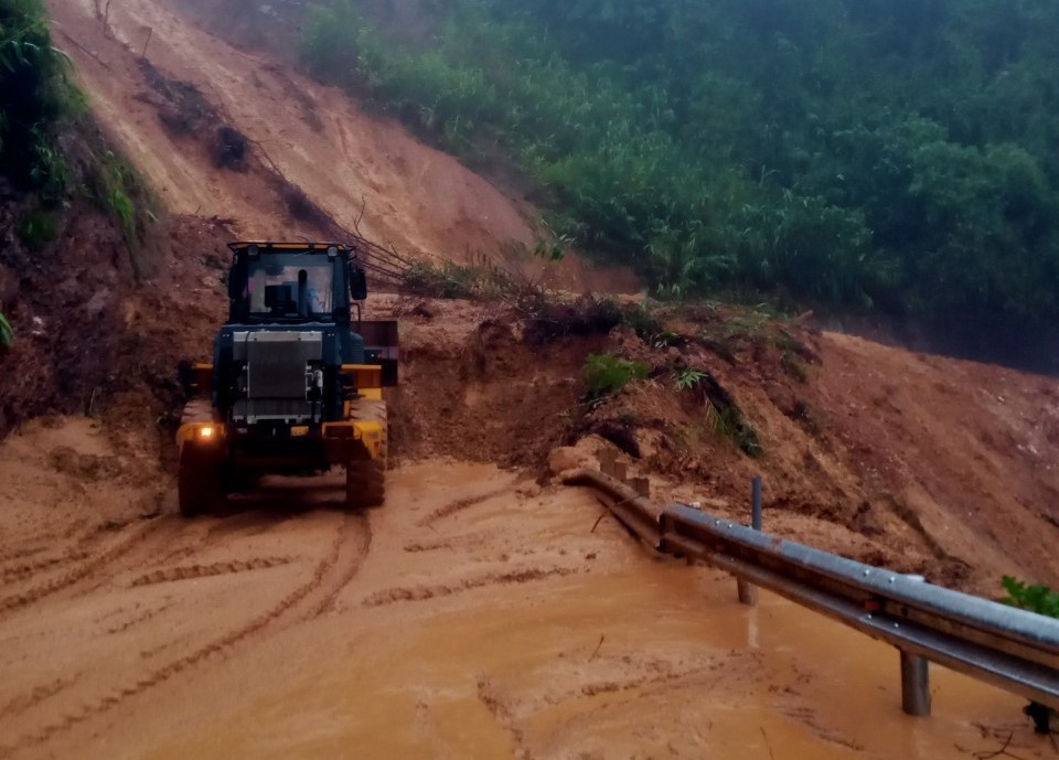 pho co Hoi An ngap trong bien nuoc anh 1