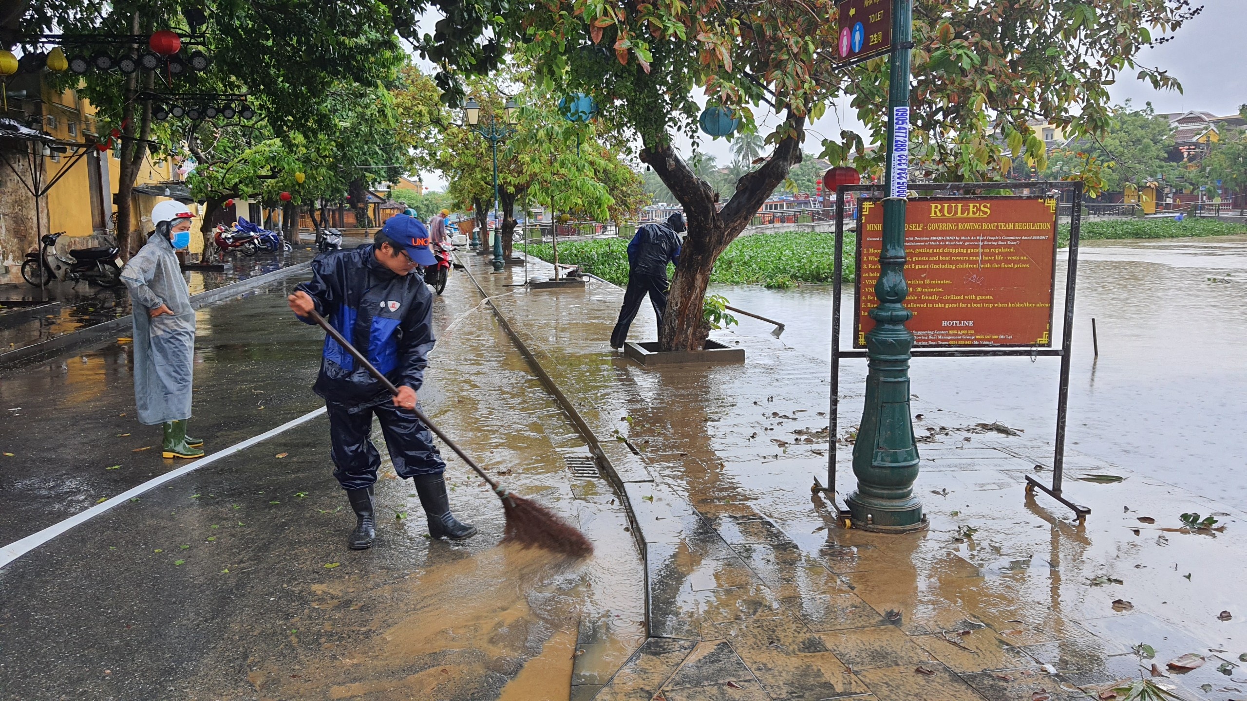 mua lu lich su o mien Trung anh 2