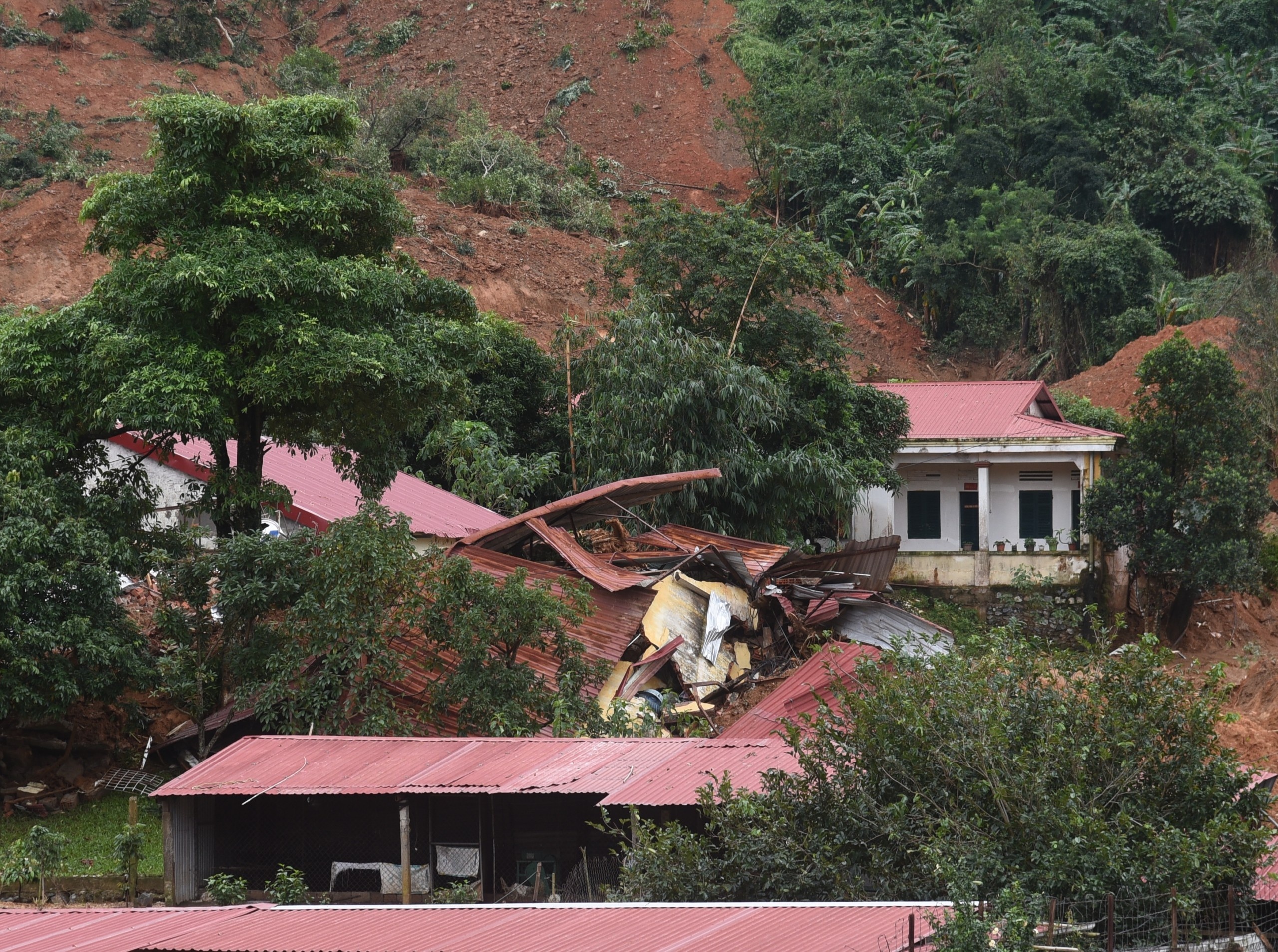 hien truong vu sat lo dat lam 22 chien si tu vong anh 3