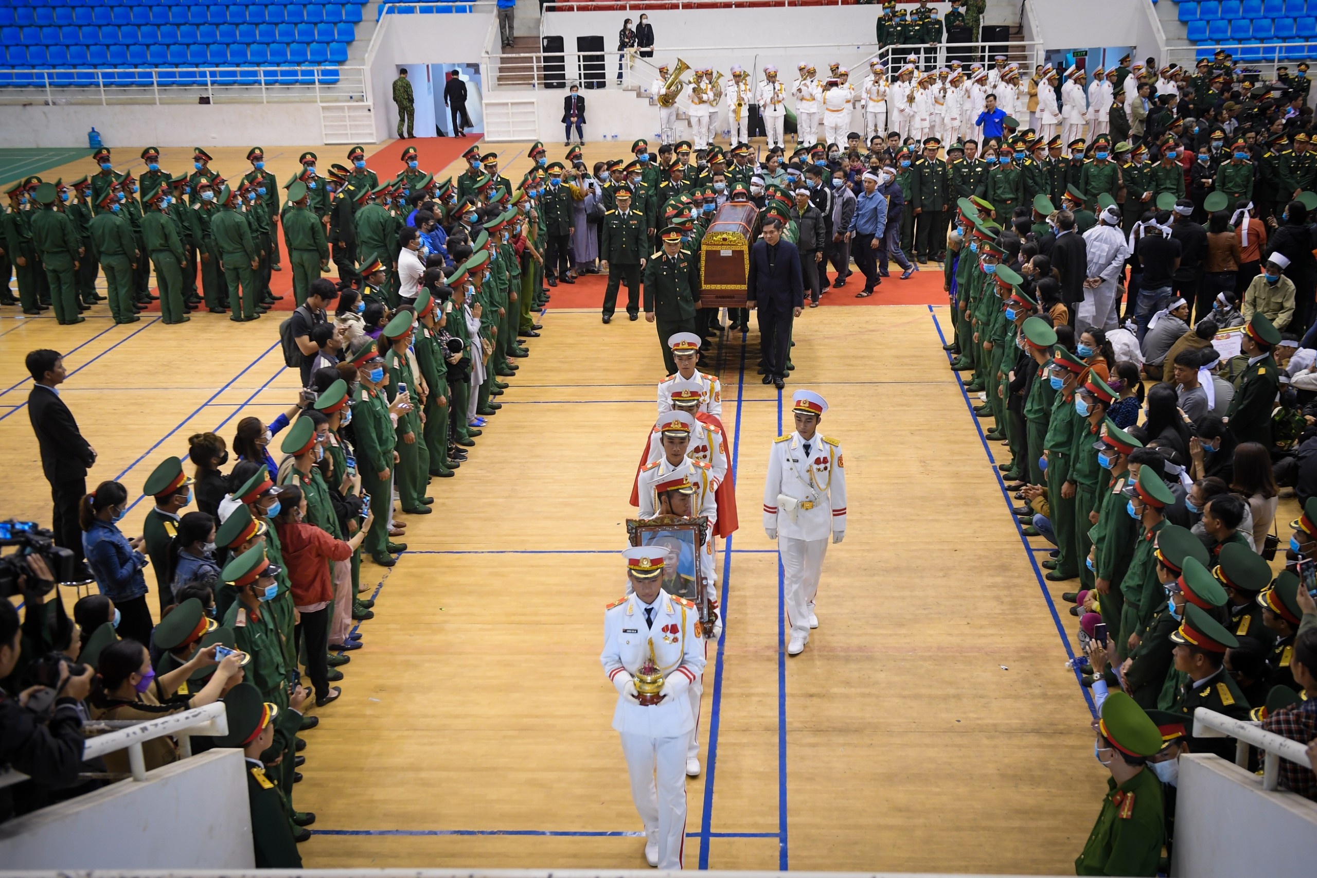 tang le cua 22 can bo chien si doan 337 anh 16