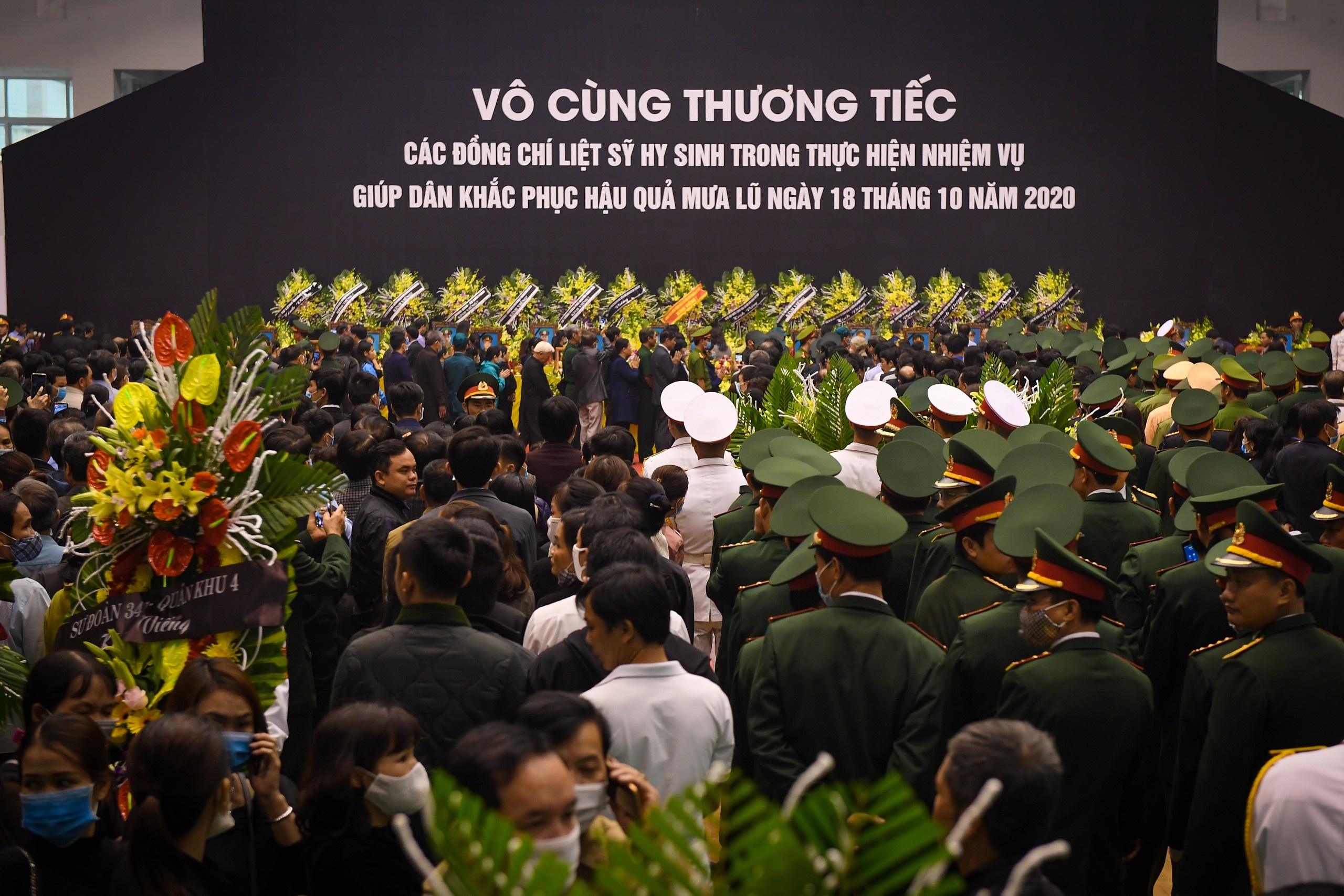 tang le cua 22 can bo chien si doan 337 anh 1