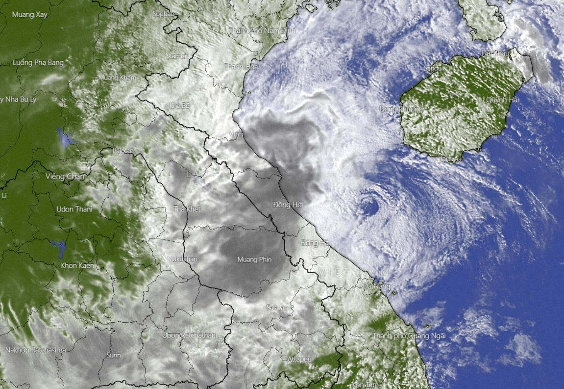 bao so 8 anh huong den tu Ha Tinh den Quang Tri anh 1