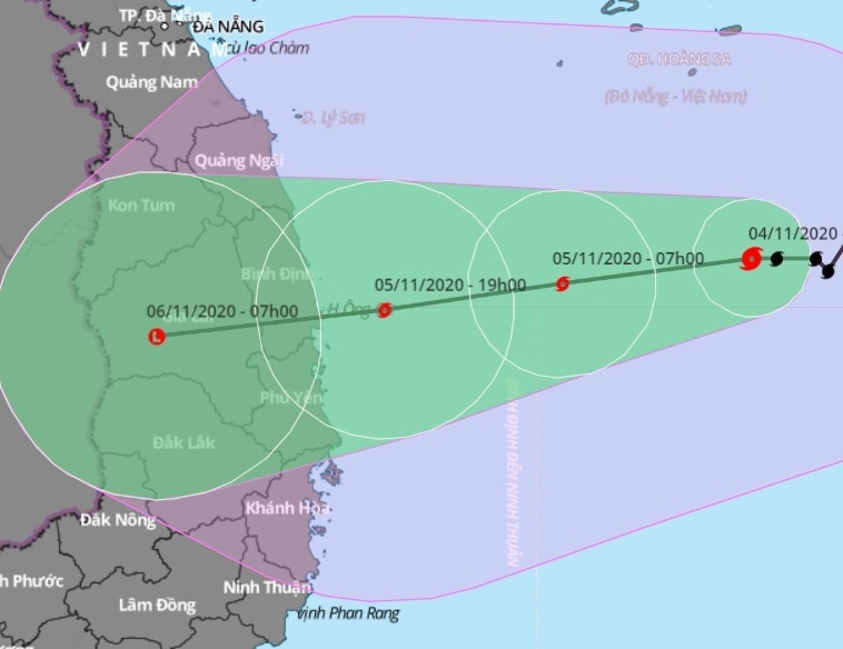 Bao so 10 bat dau anh huong den mien Trung hinh anh