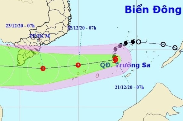 Bao so 14 manh cap 8 tren Bien Dong hinh anh