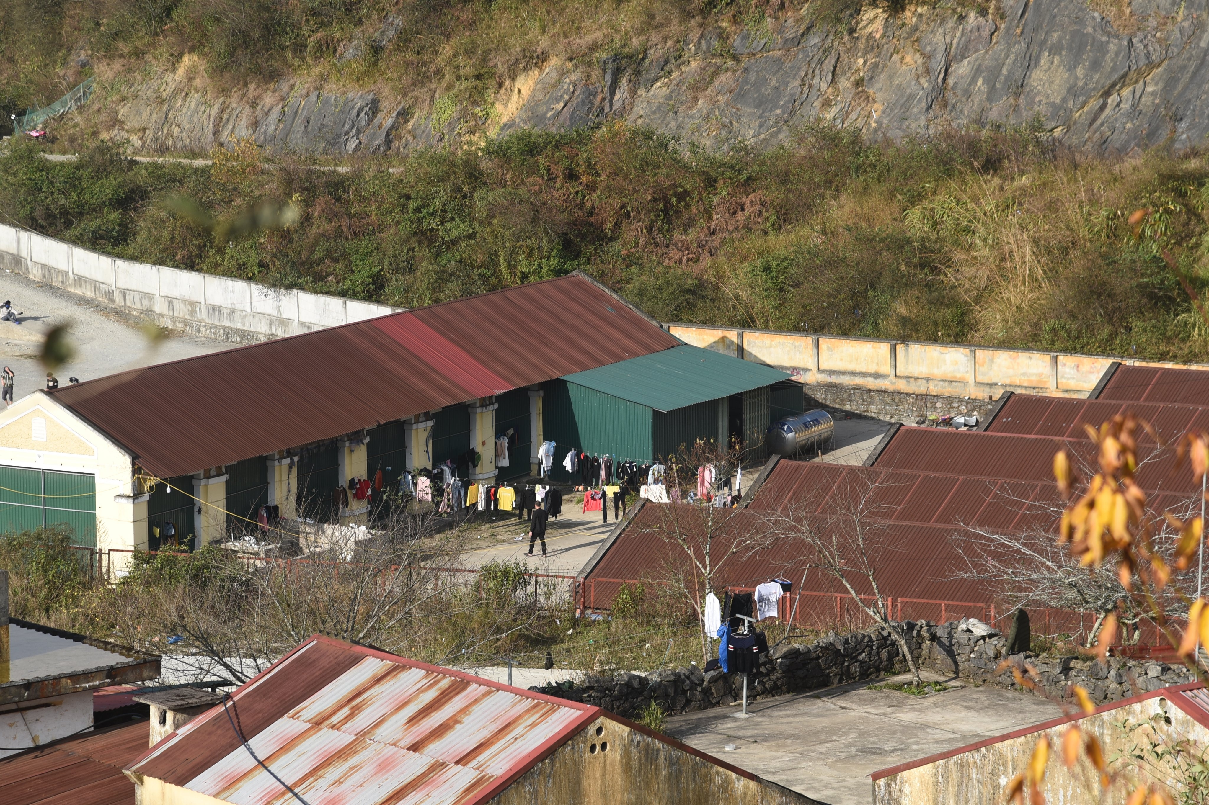 vuot bien trai phep o bien gioi phia bac anh 10