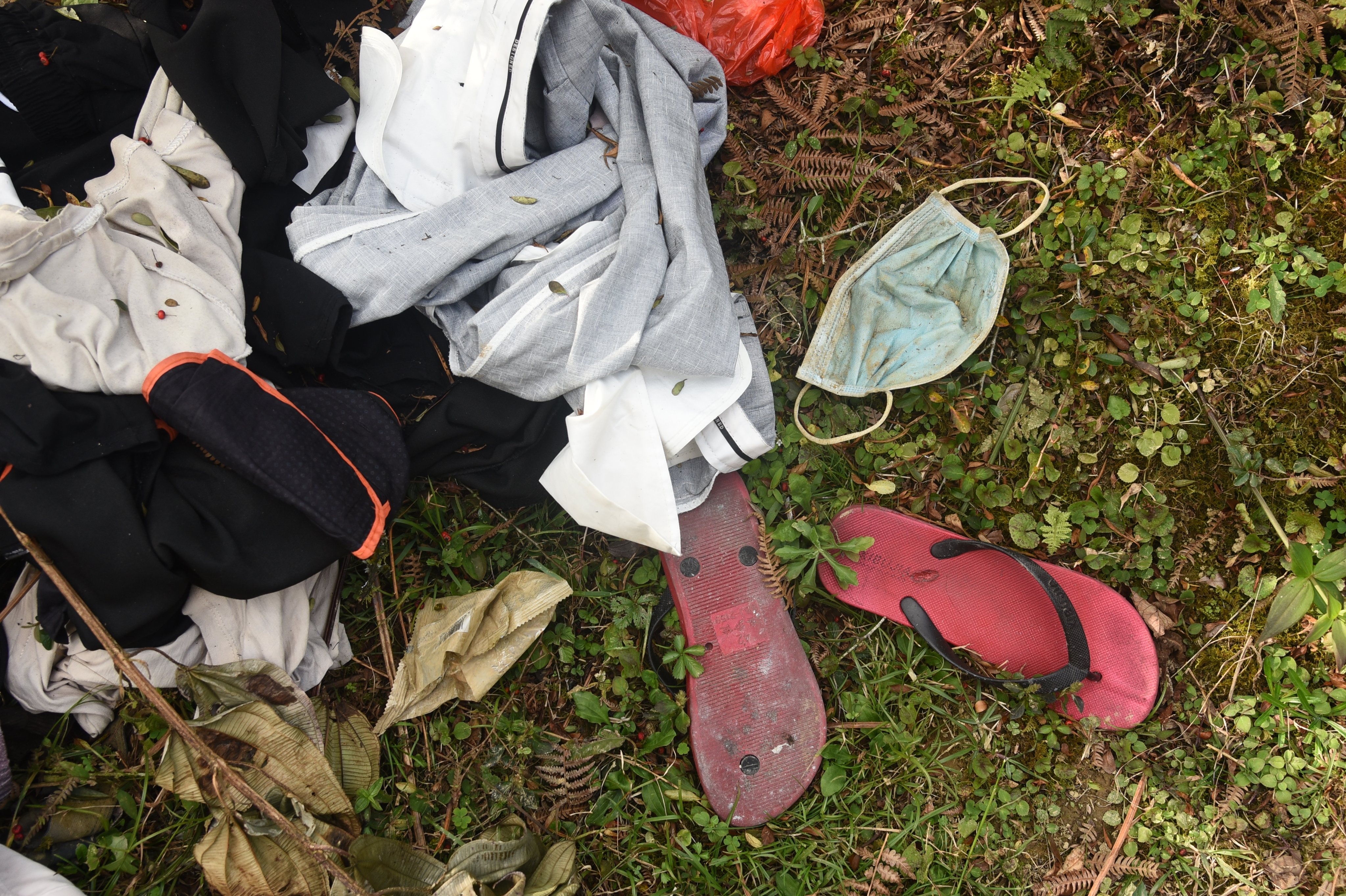 vuot bien trai phep o bien gioi phia bac anh 7