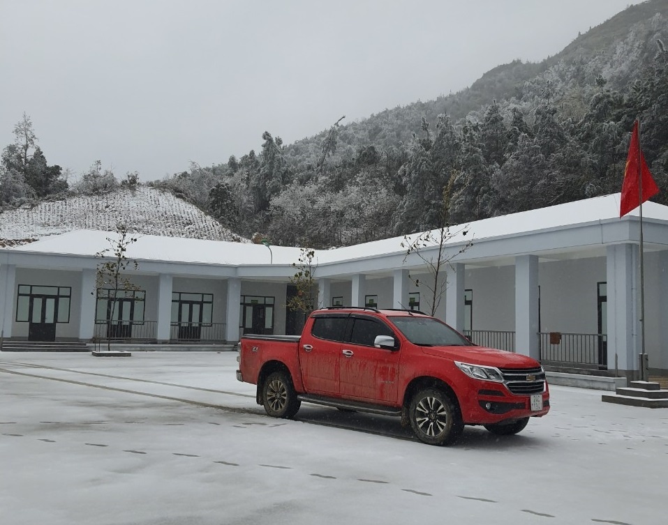 mua tuyet roi o Y Ty va Lao Cai anh 7