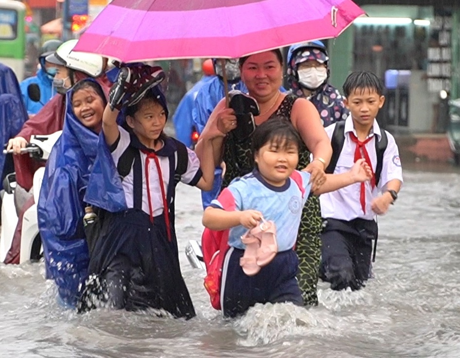 Mua mua o Nam Bo den som hinh anh