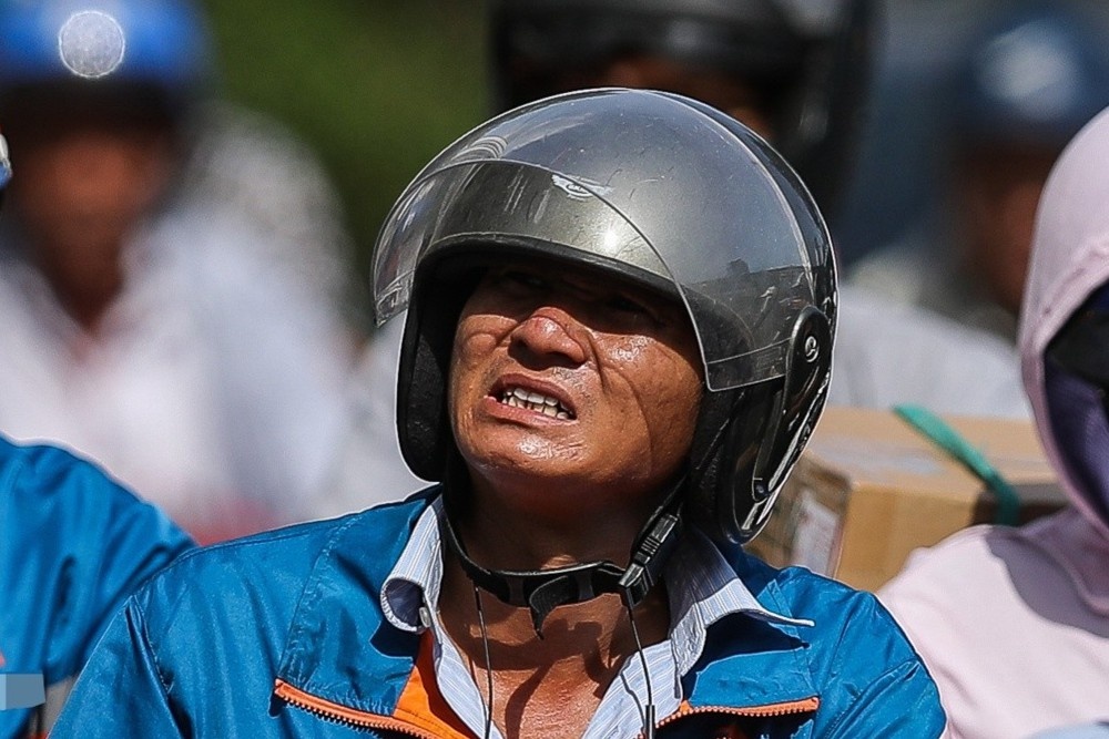 Mien Trung nong 40 do C hinh anh