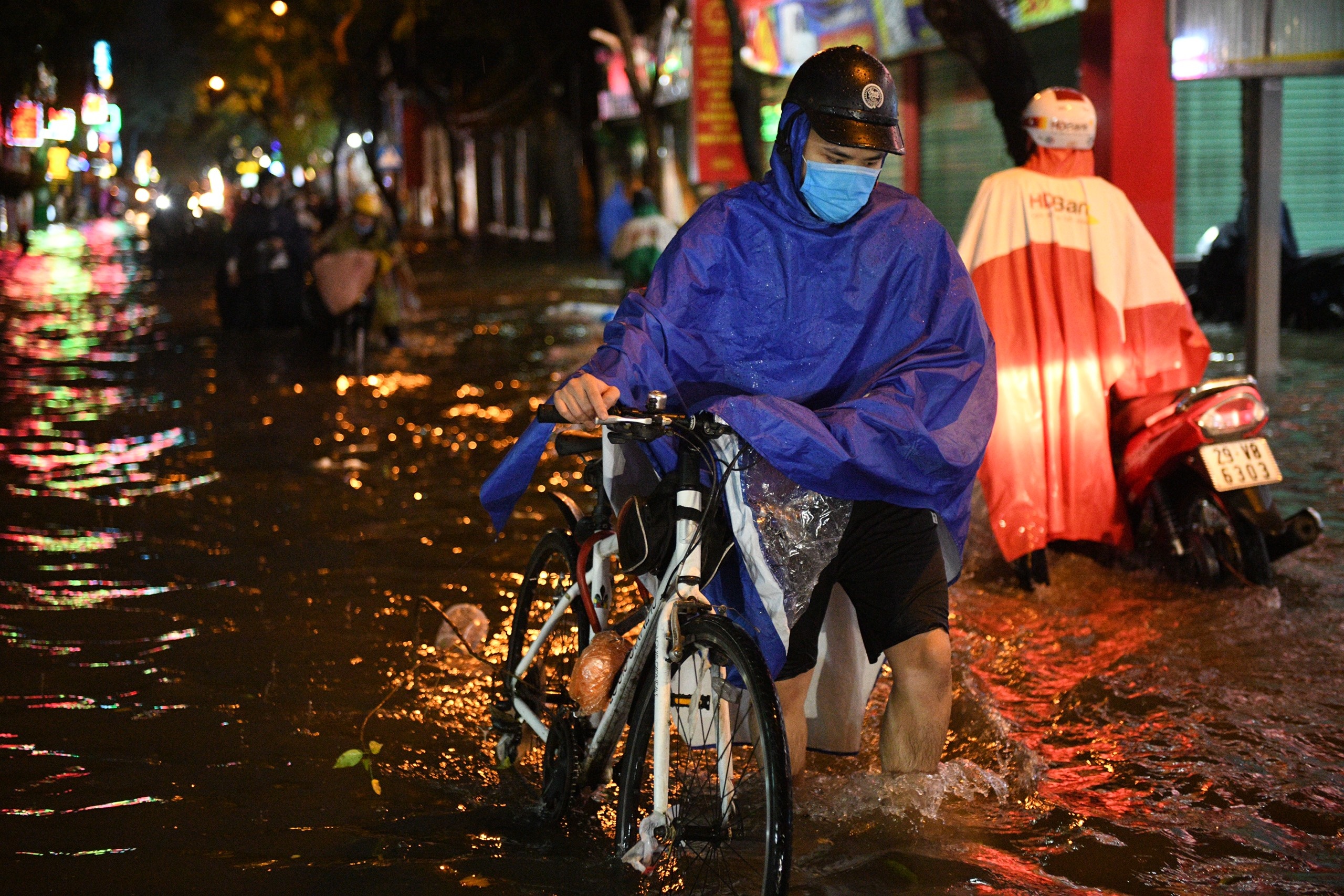 mua lon o Ha Noi anh 3