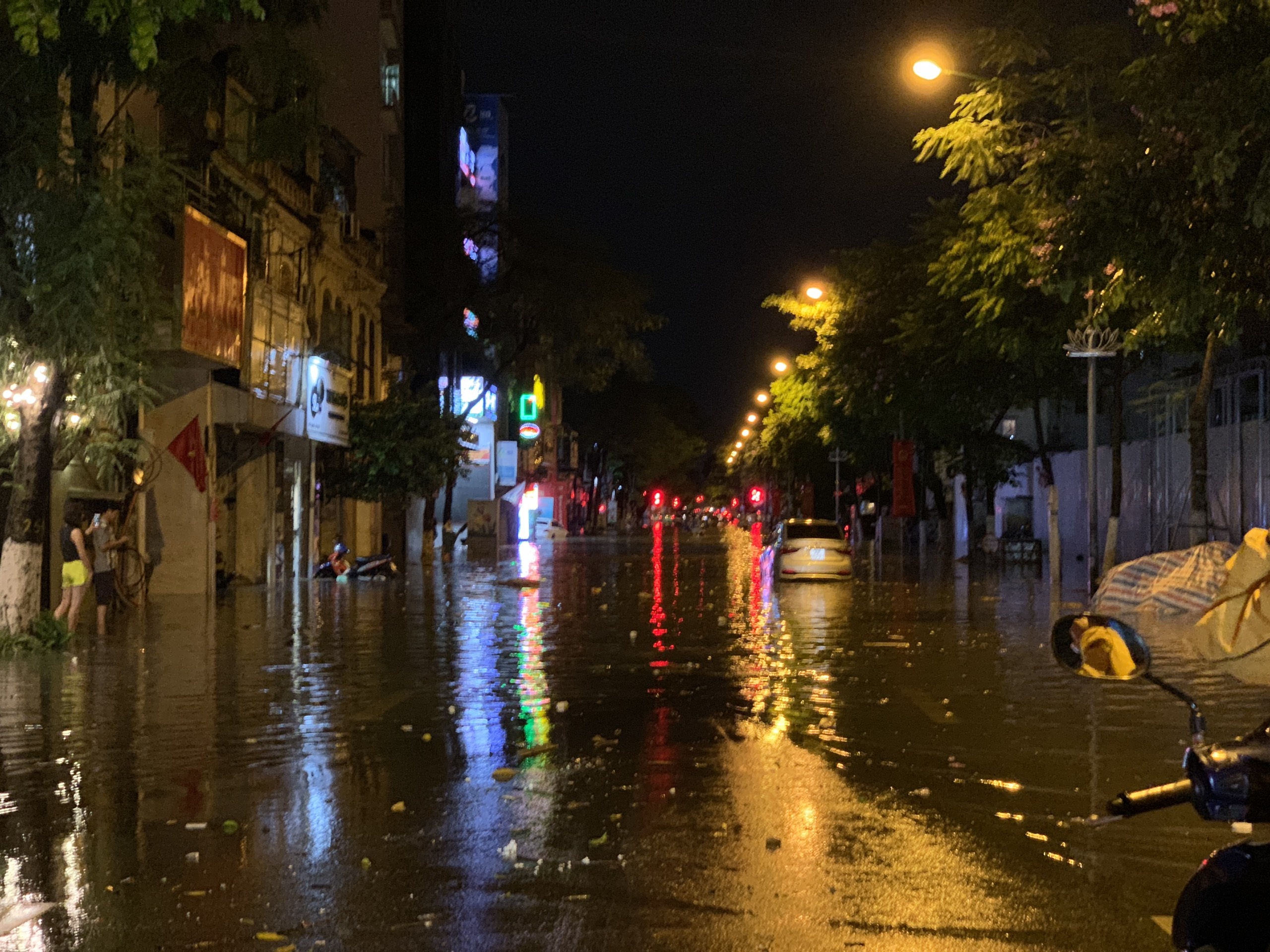 mua lon o Ha Noi anh 4