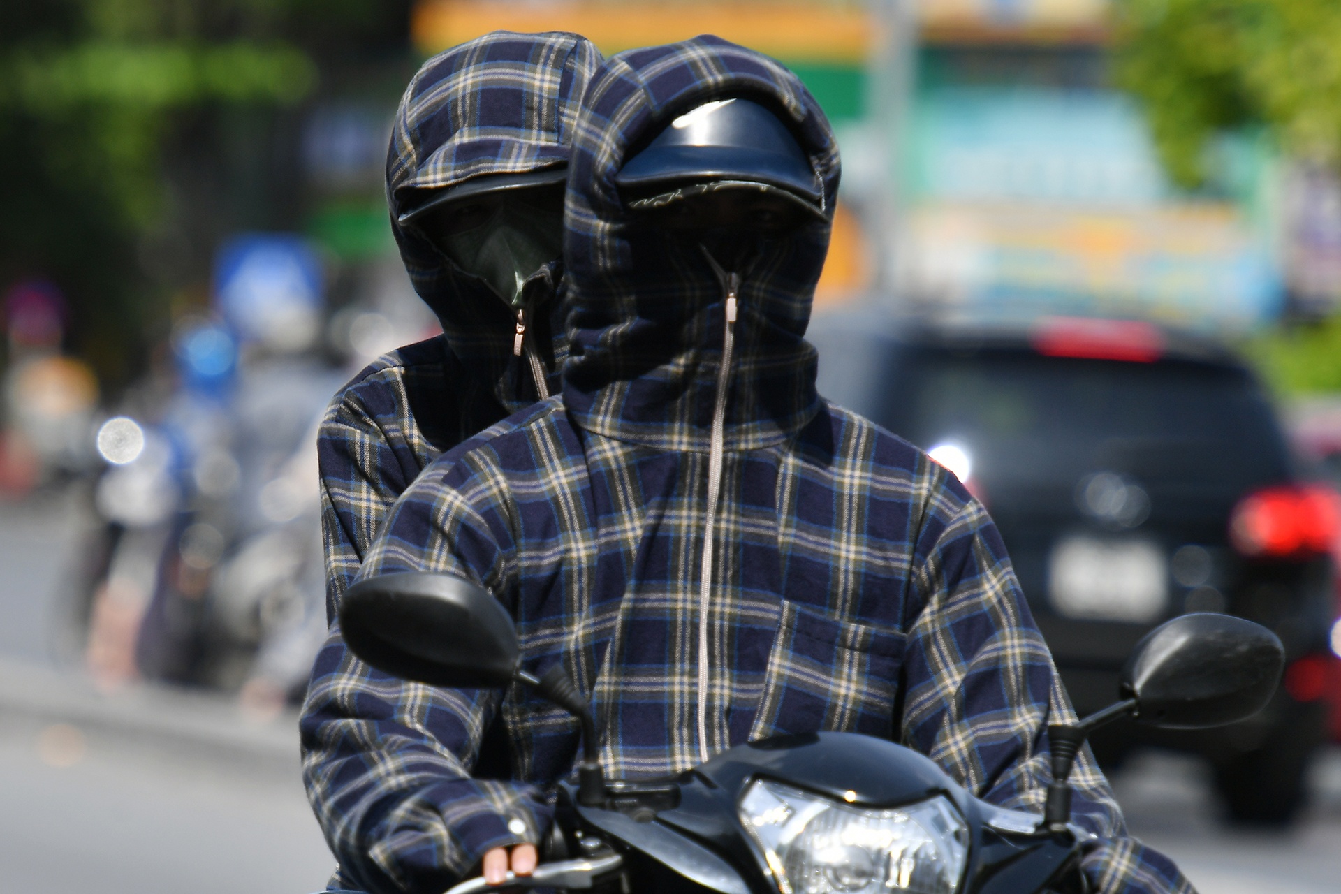 Ha Noi nong 39 do C 4 ngay lien tiep hinh anh