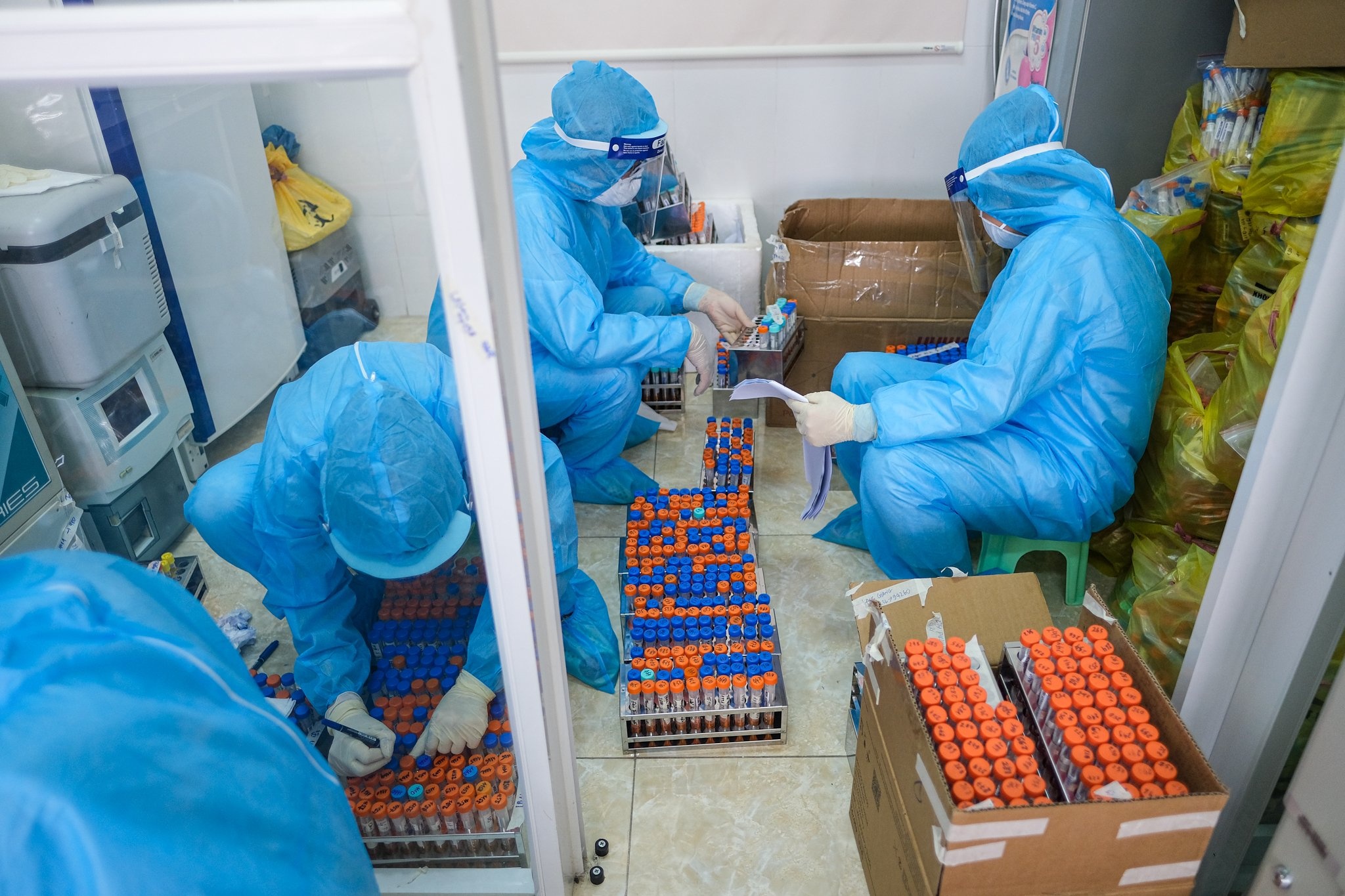 Bac Giang trai qua 15 ngay khong co ca mac anh 1