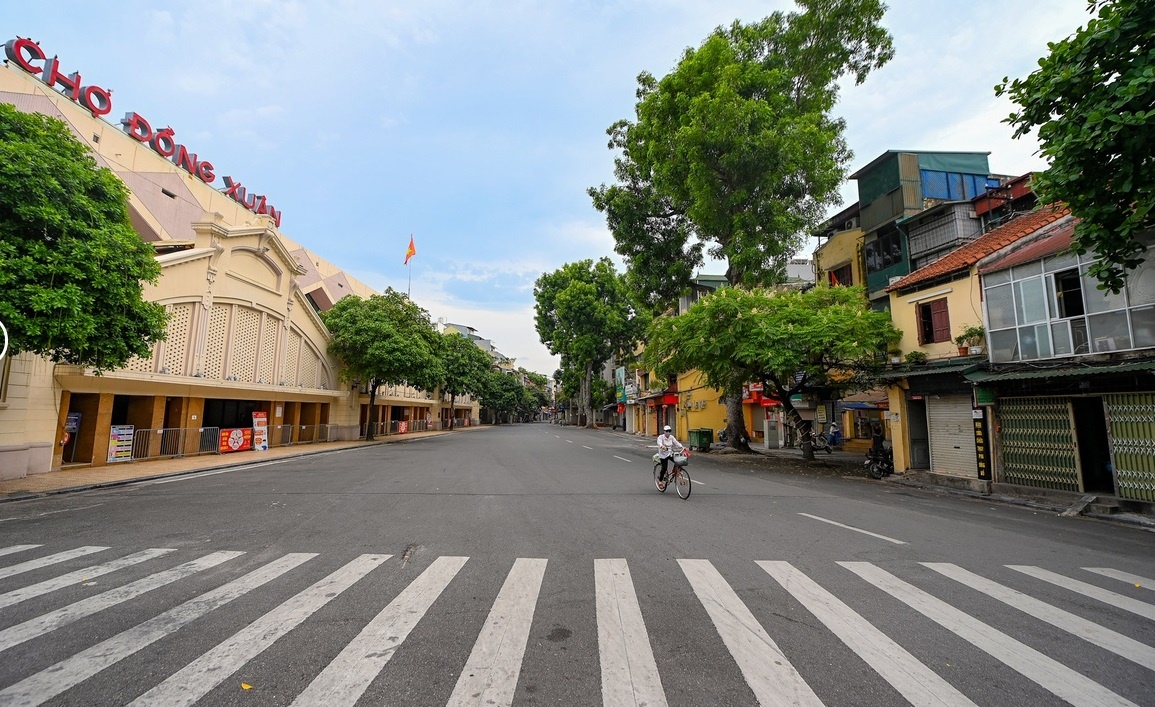 gian cach xa hoi 15 ngay o Ha Noi anh 1