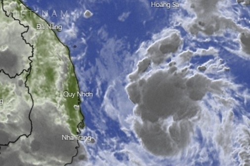 Mien Trung co the hung bao trong 2 ngay toi hinh anh