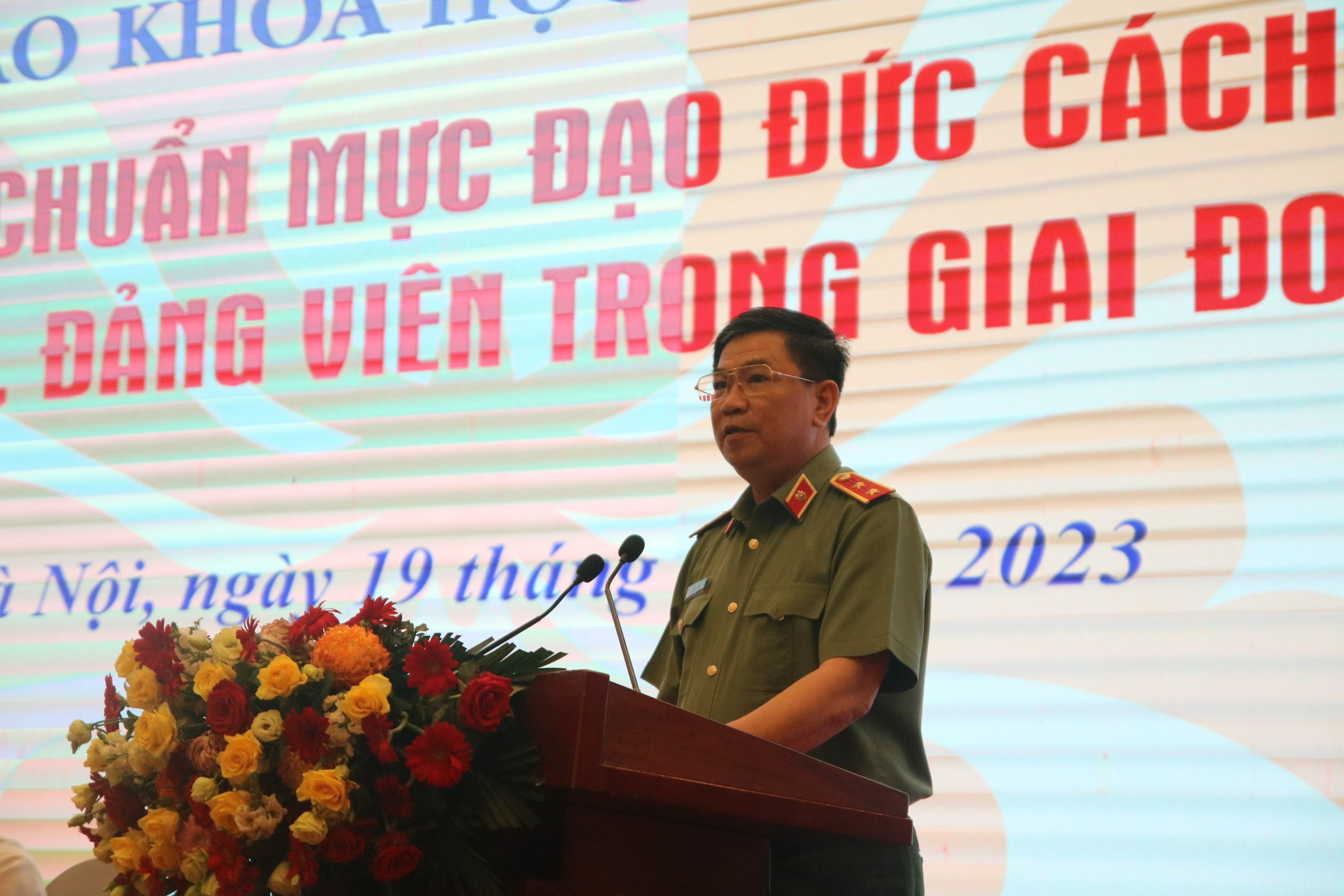 dao duc cach mang anh 1