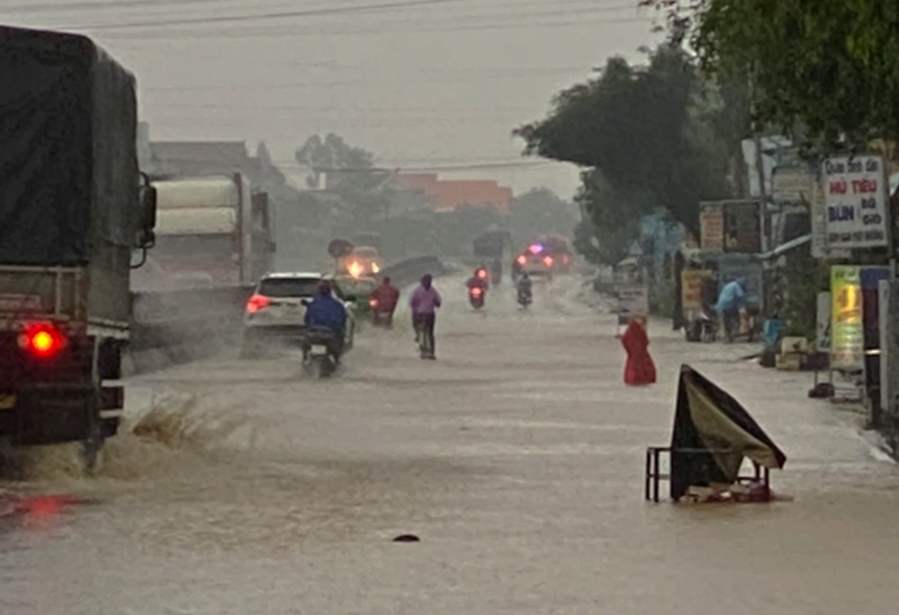 mua lu mien Trung anh 1