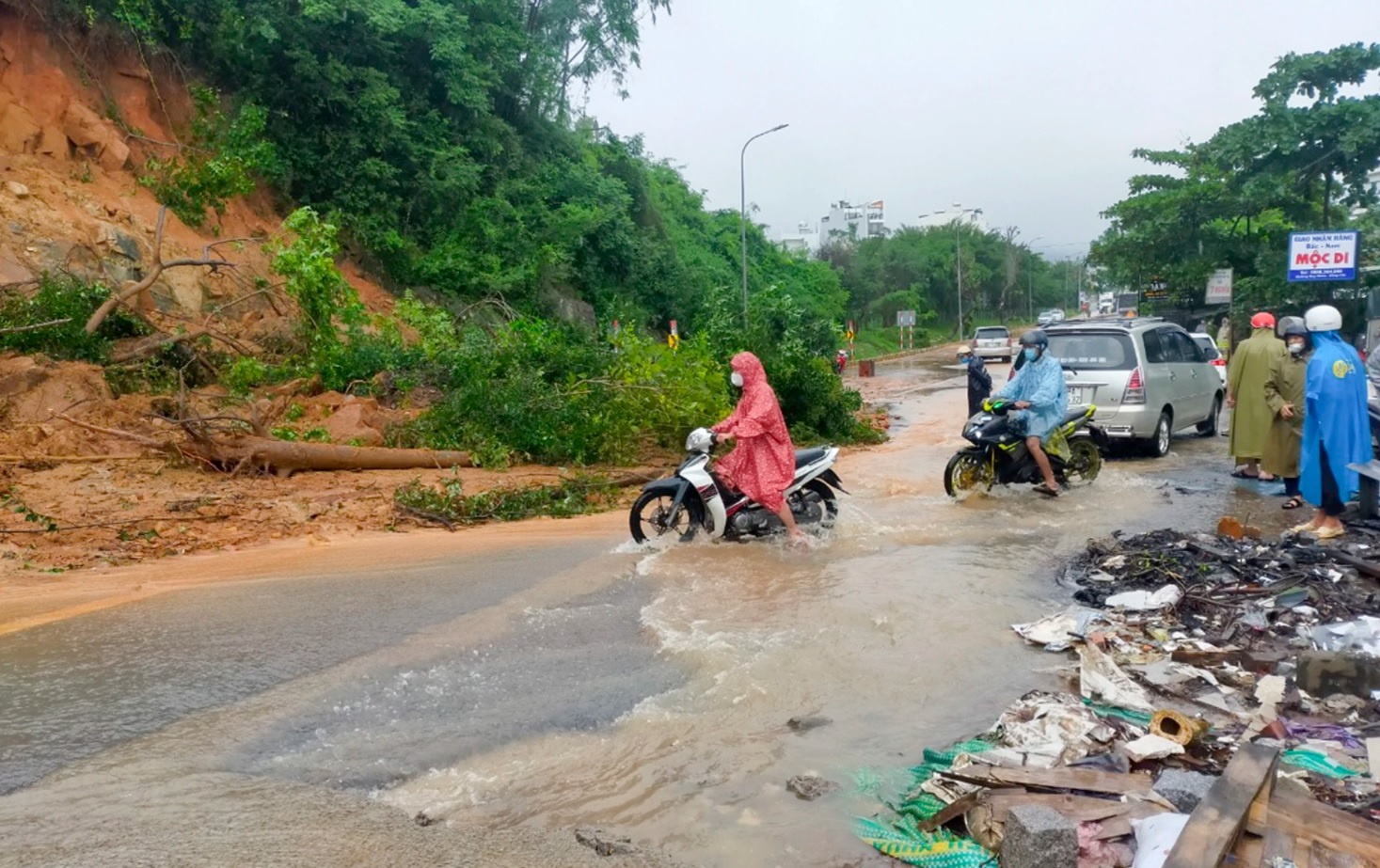 mua lu mien Trung anh 1