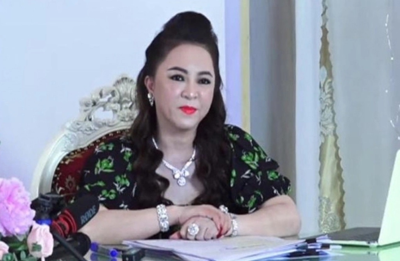 Xac minh phat ngon sai su that trong live stream cua ba Phuong Hang hinh anh